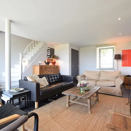 Heritage Holiday Home In Humain With Private Garden Ferienhaus