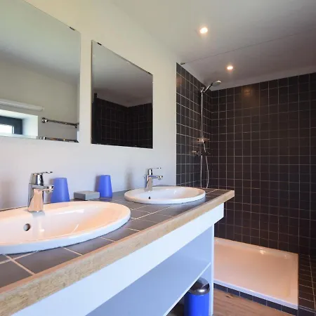 Heritage Holiday Home In Humain With Private Garden