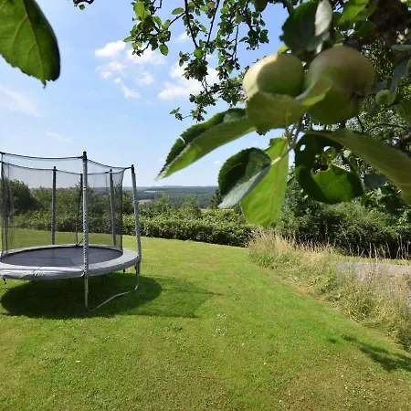 Ferienhaus Heritage Holiday Home In Humain With Private Garden *