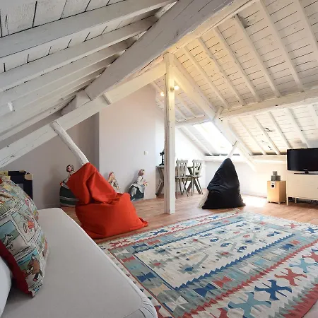 Ferienhaus Heritage Holiday Home In Humain With Private Garden *